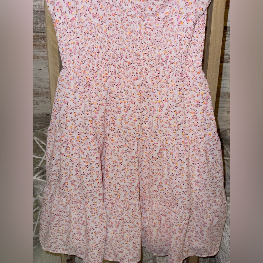Pink floral mini dress - Picture 3 of 7